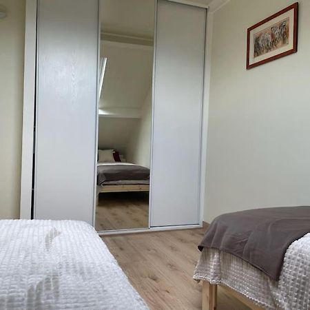 Tiny Paradise - 2 Bedrooms Apartment Montigny-sur-Loing Kültér fotó