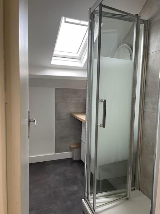Tiny Paradise - 2 Bedrooms Apartment Montigny-sur-Loing Kültér fotó